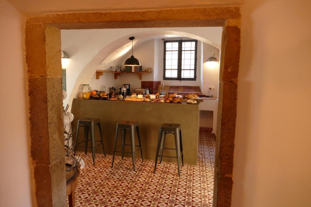 Casa Migdia Bed and Breakfast Sant Jordi Desvalls Buitenkant foto