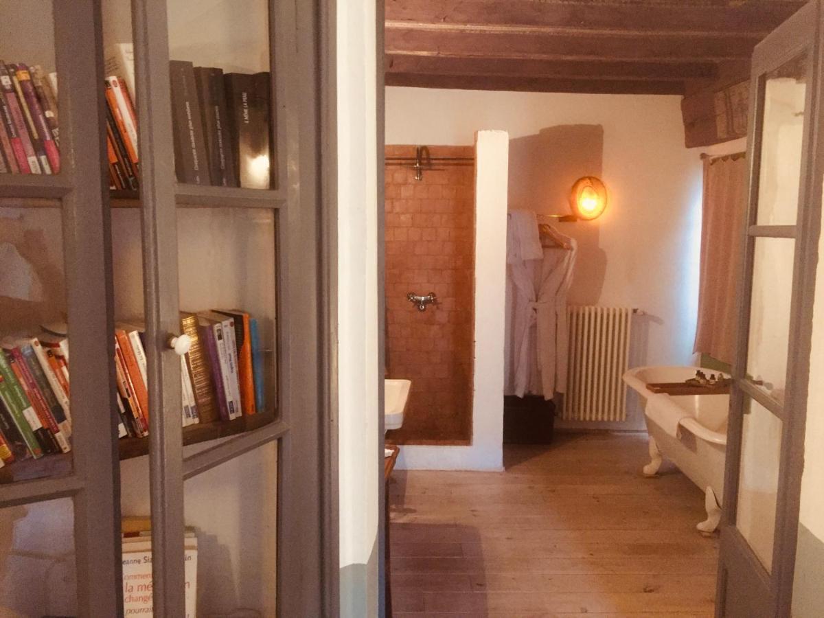 Casa Migdia Bed and Breakfast Sant Jordi Desvalls Buitenkant foto