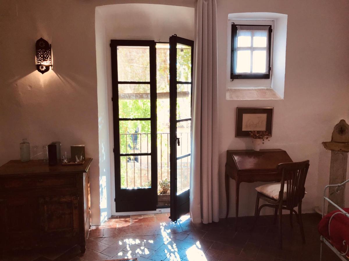 Casa Migdia Bed and Breakfast Sant Jordi Desvalls Buitenkant foto