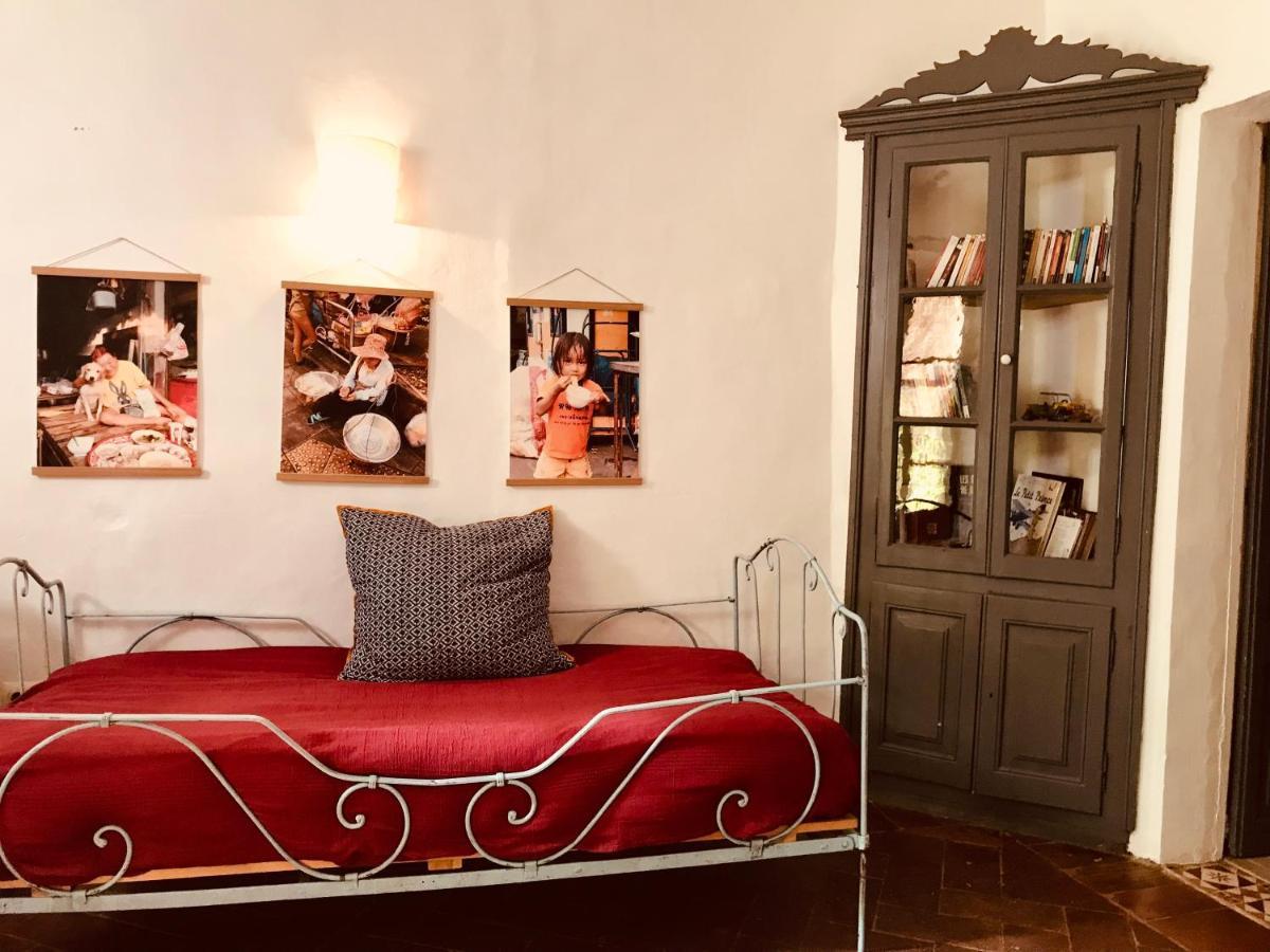Casa Migdia Bed and Breakfast Sant Jordi Desvalls Buitenkant foto