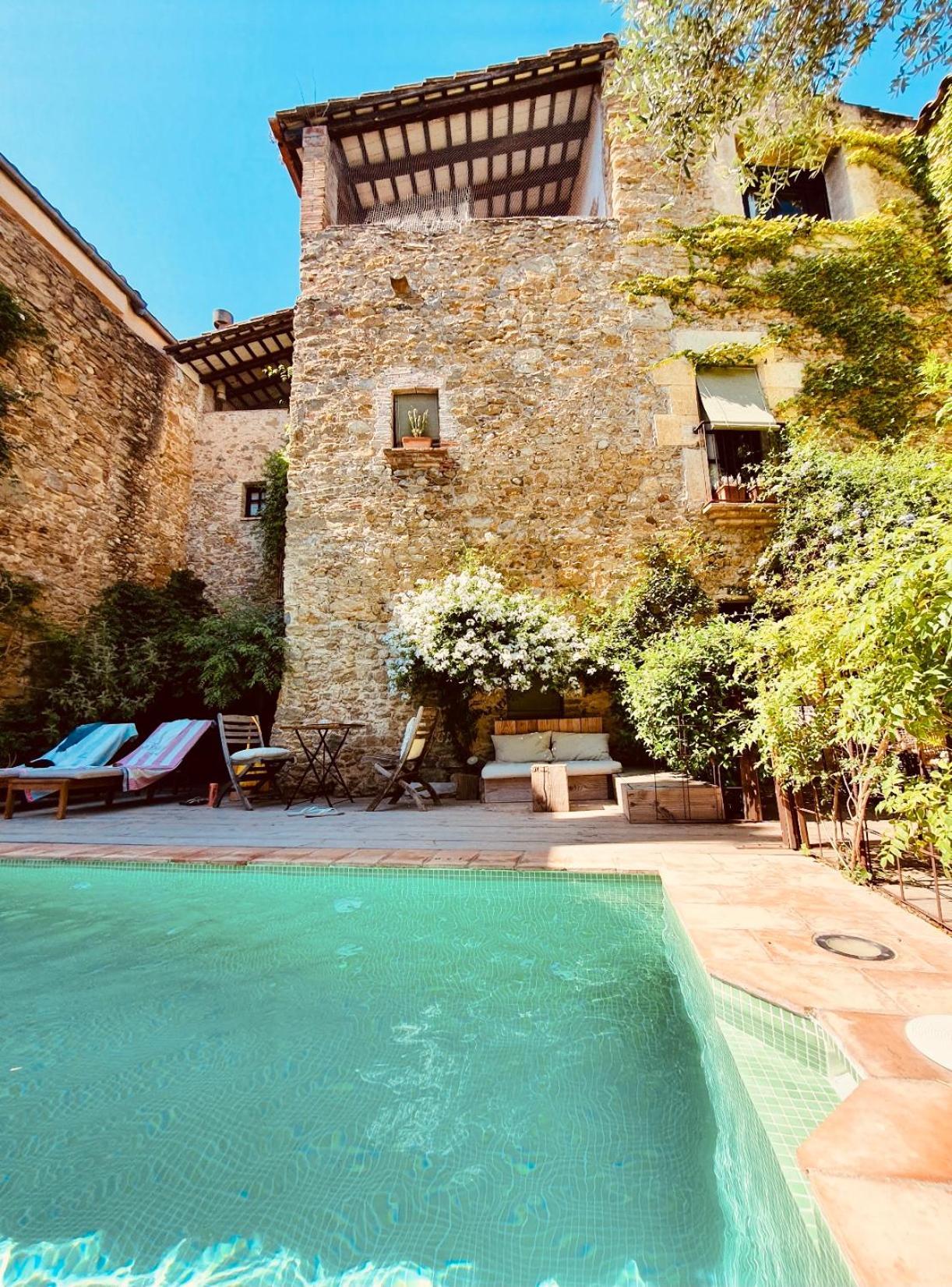 Casa Migdia Bed and Breakfast Sant Jordi Desvalls Buitenkant foto
