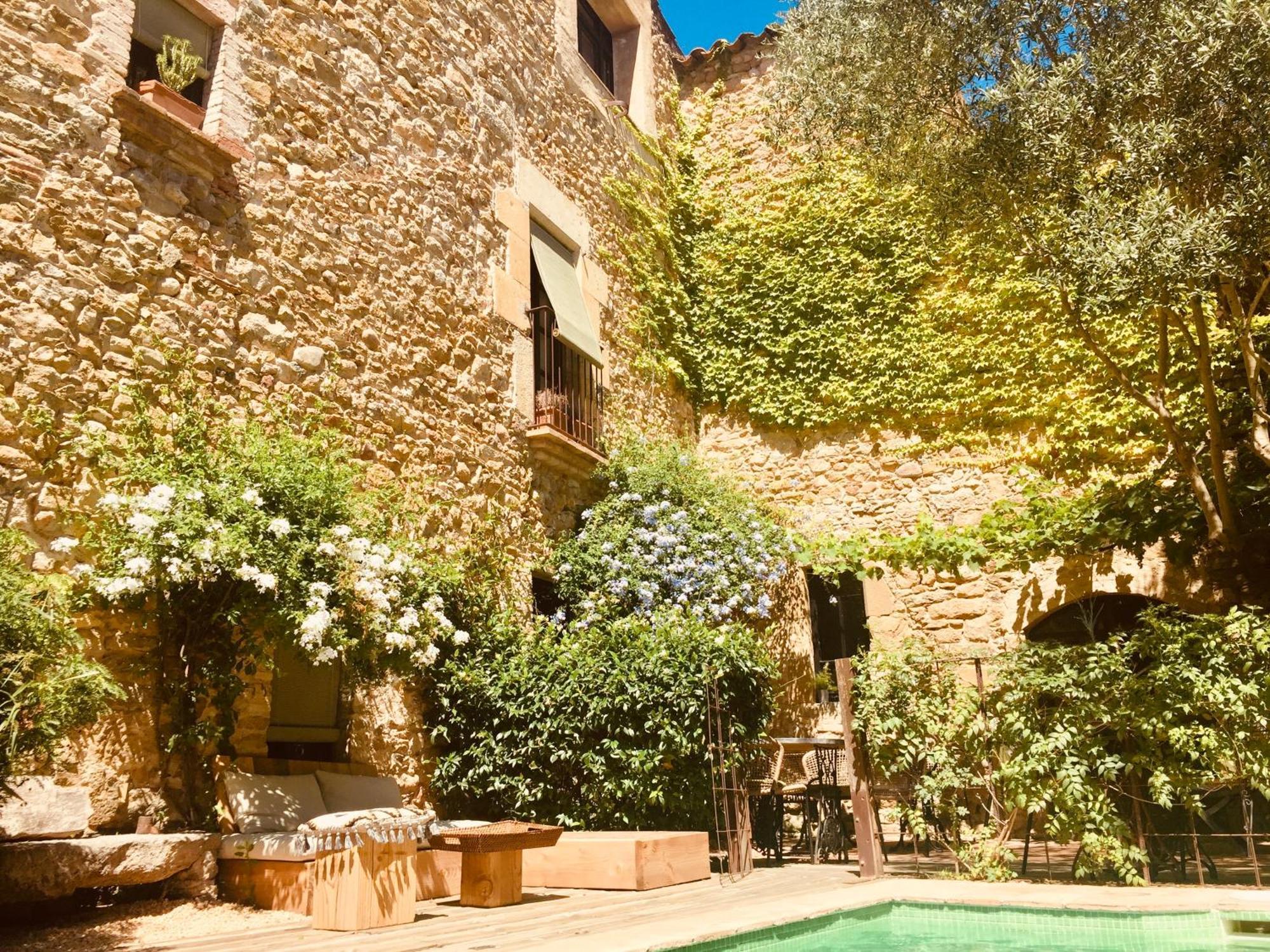 Casa Migdia Bed and Breakfast Sant Jordi Desvalls Buitenkant foto